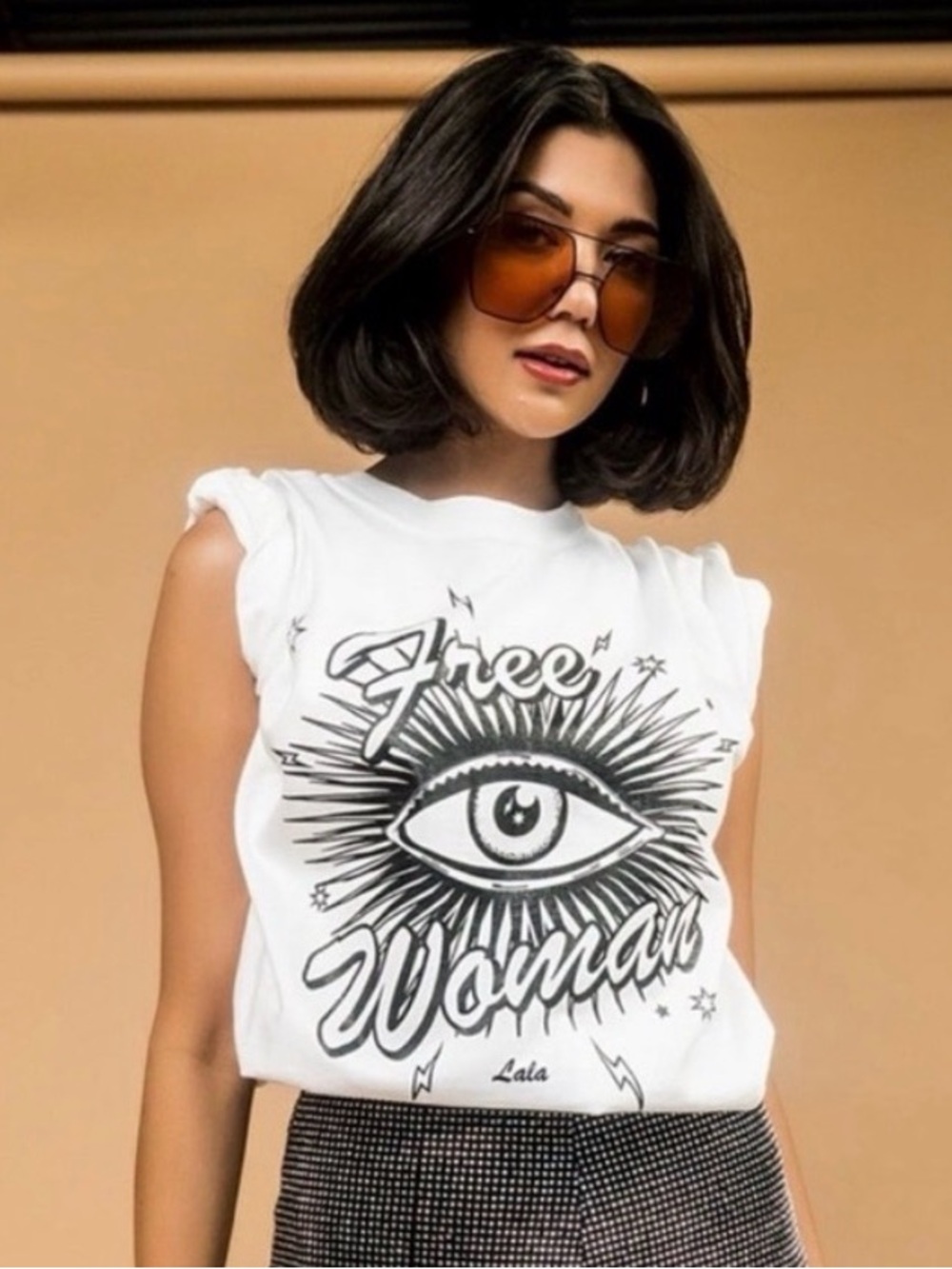 Dressed in LALA Free Woman Shirt - S/M - Picture 2 of 5